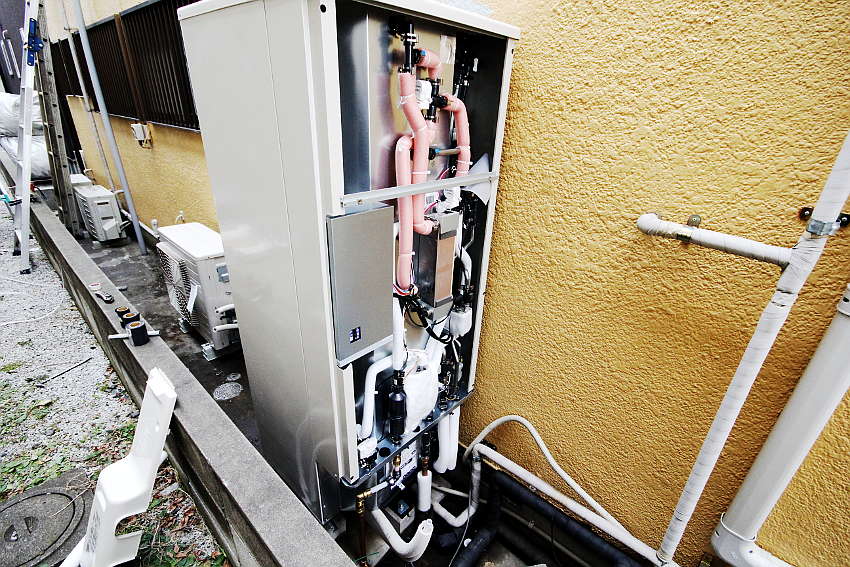 前カバー取り外し完了