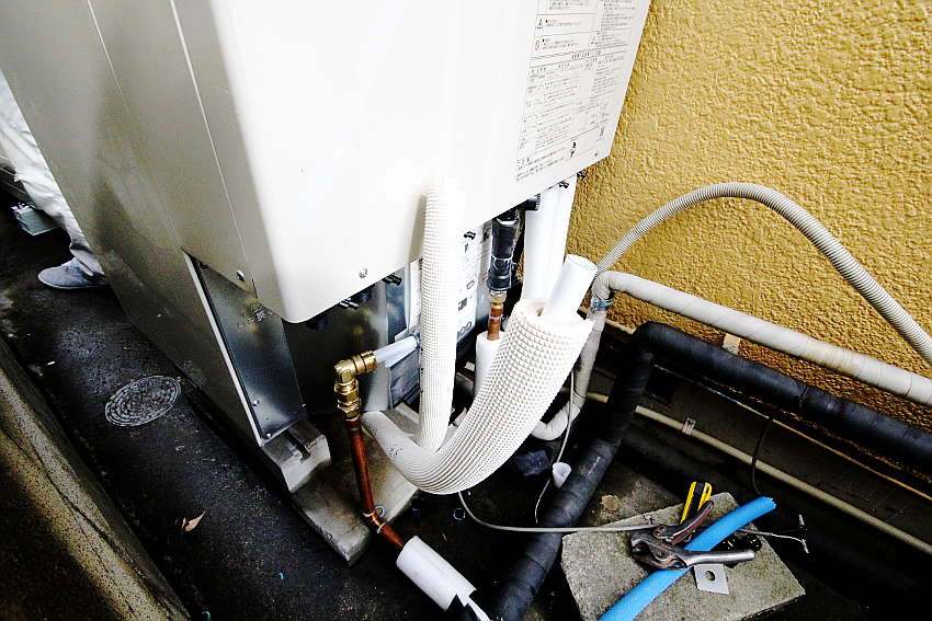 エコキュート側からみた配管