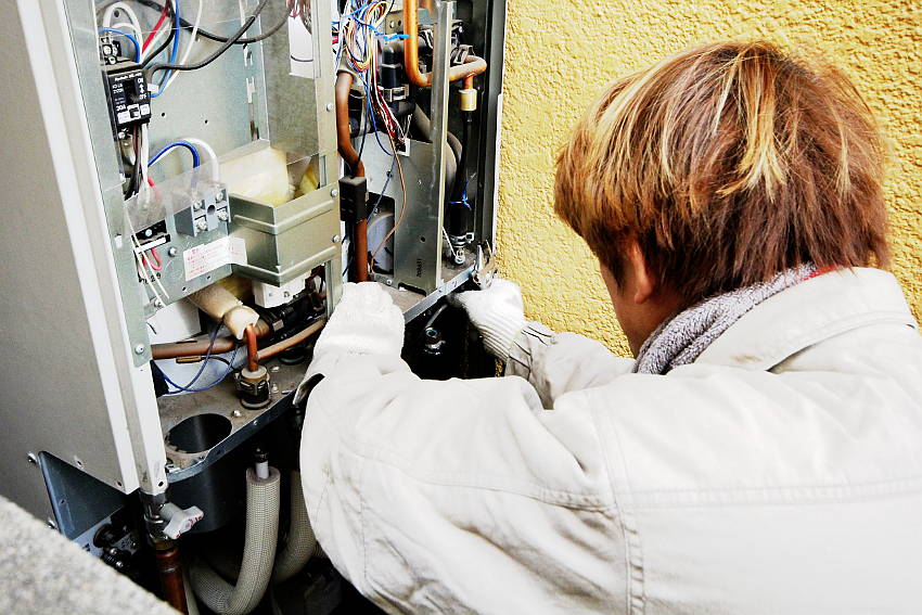 浴室配管の取り外し