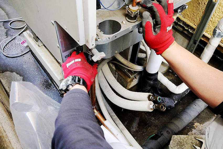 給水配管・給湯配管の取り外し