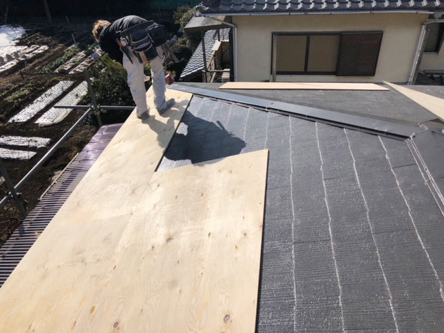 下地材張り込み