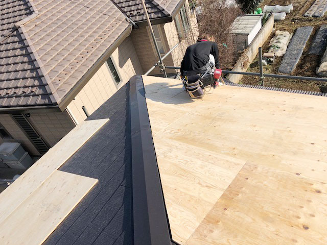 下地材張り込み