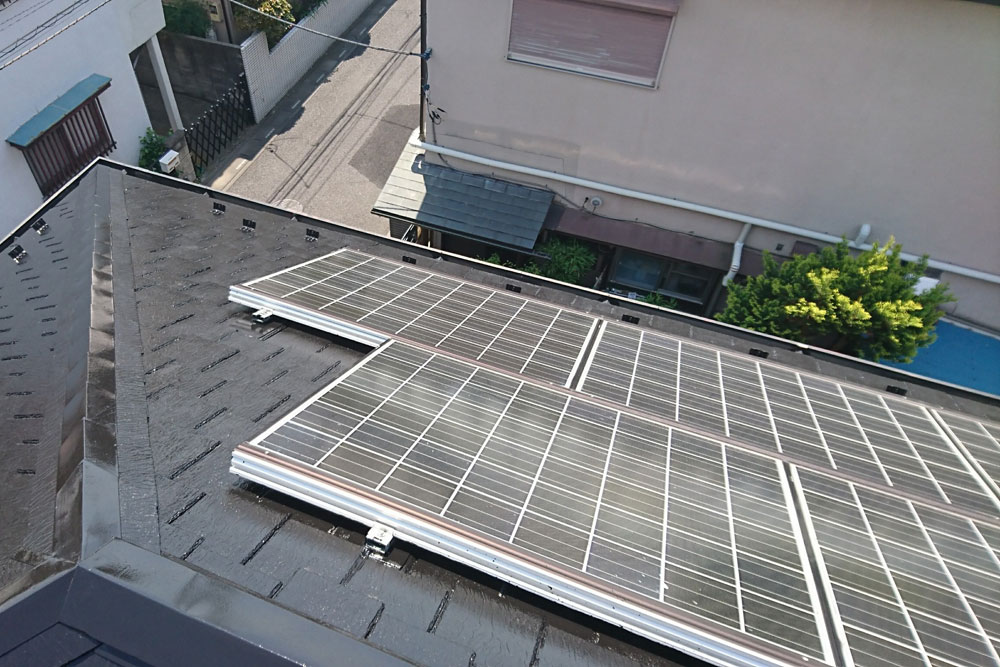 太陽光パネル搭載部分の屋根